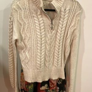 90’s style sweater